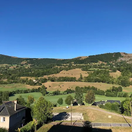 Le Grand L De La Vallee * Cheylade